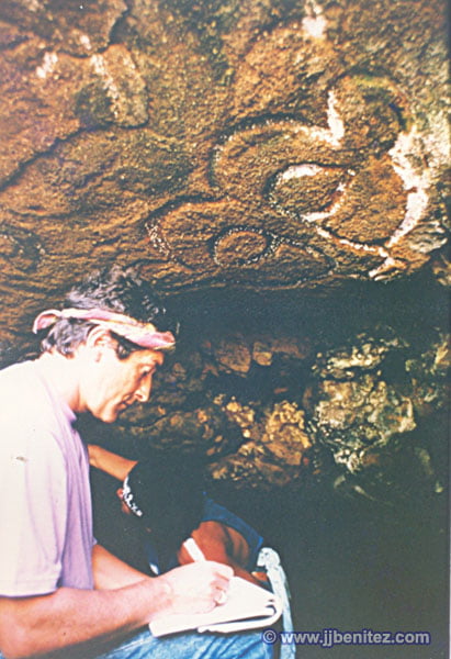 J.J. Benítez.