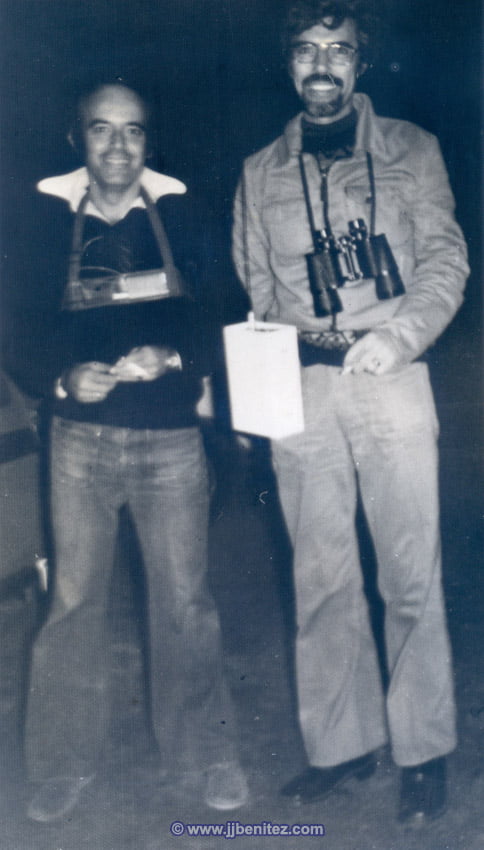 Paco Padrón (izquierda) y Emilio Bourgón en la llamada operación "23", en Canarias (1975) (Foto: José Luis González)