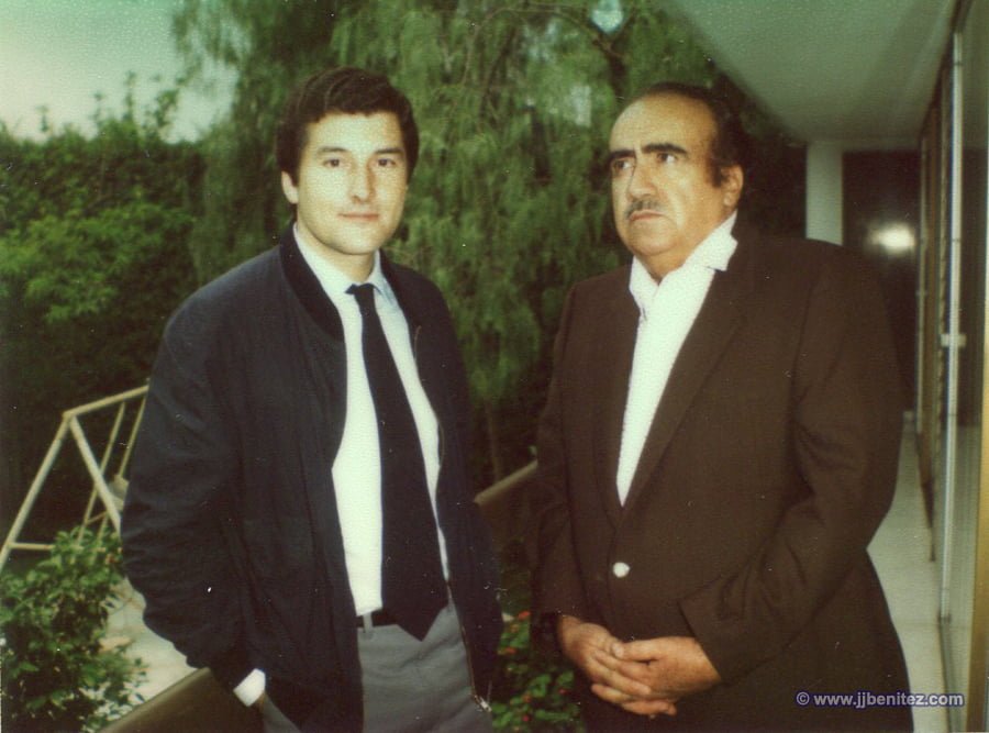 Ferriz y JJ Benítez.
